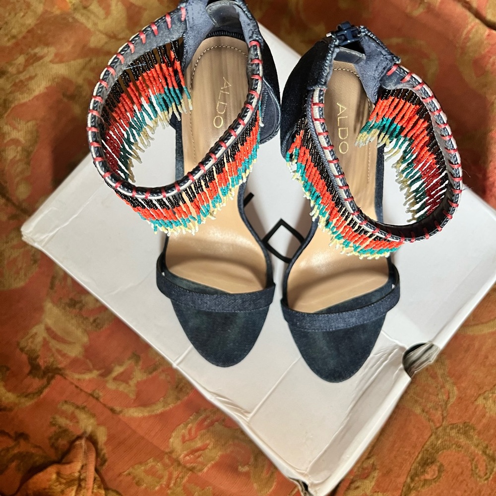 Aldo Open Toe Heels - Picture 3 of 4